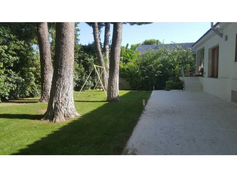 5 camera da letto Villa da affittare in La Canada con garage - 4.000 € (Rif: 9568502)