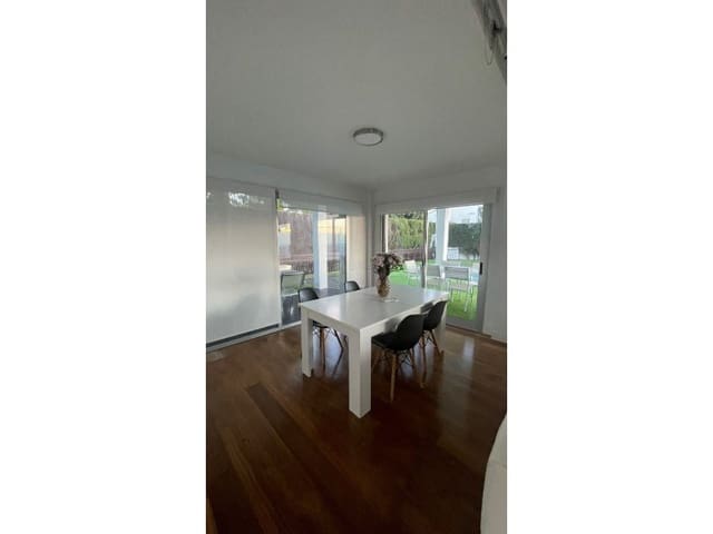 4 soveværelse Villa til leje i La Cañada, Paterna med garage - € 4.000 (Ref: 9616115)