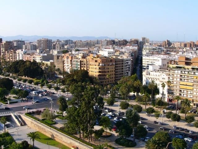 Business for sale in L'Eixample, Valencia city - € 226,000 (Ref: 9644946)