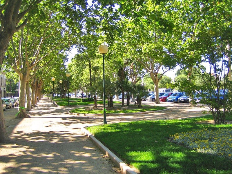 Business for sale in Valencia city - € 226,000 (Ref: 9644946)