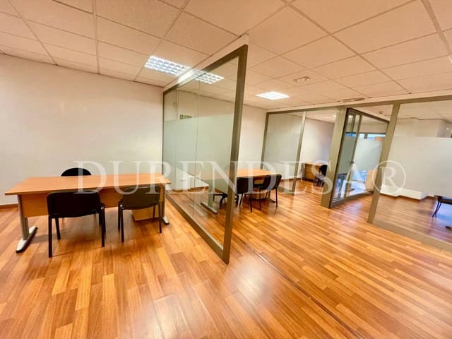 Biuro do wynajęcia w Palma de Mallorca z garażem - 1 000 € (Ref: 7192482)