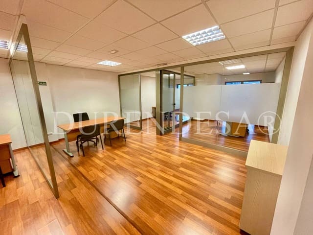 Biuro do wynajęcia w Palma de Mallorca z garażem - 1 000 € (Ref: 7192482)