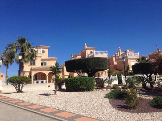 3 soveværelse Villa til salg i Lo Crispin med swimmingpool garage - € 220.000 (Ref: 9324371)