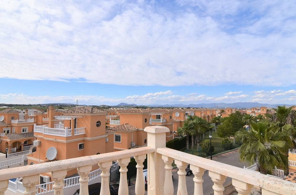 3 soveværelse Villa til salg i Lo Crispin med swimmingpool garage - € 220.000 (Ref: 9324371)