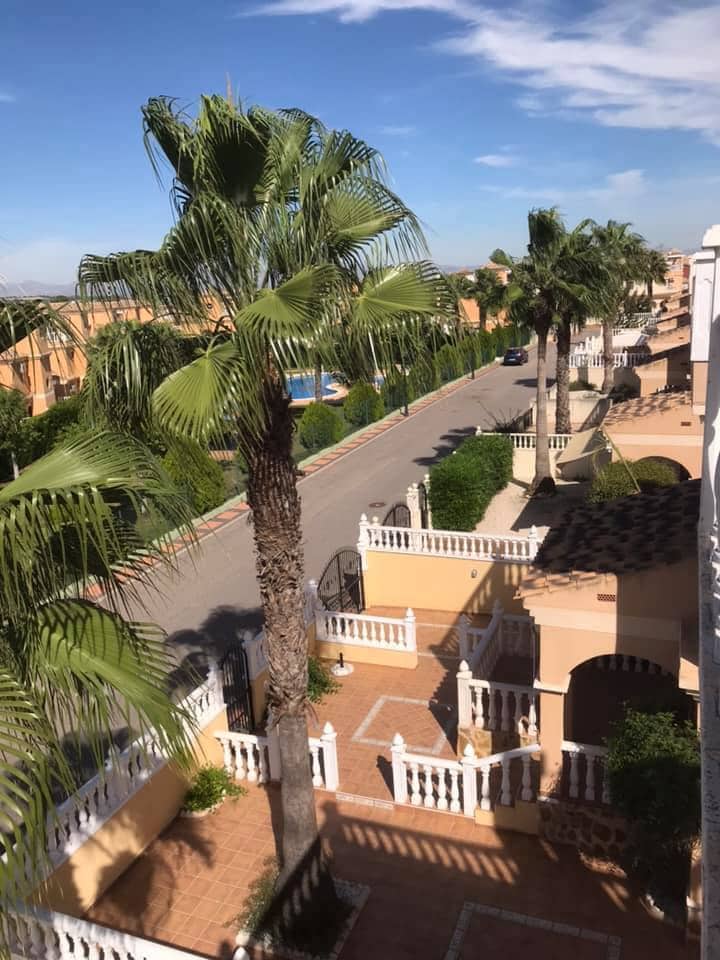 3 soveværelse Villa til salg i Lo Crispin med swimmingpool garage - € 220.000 (Ref: 9324371)