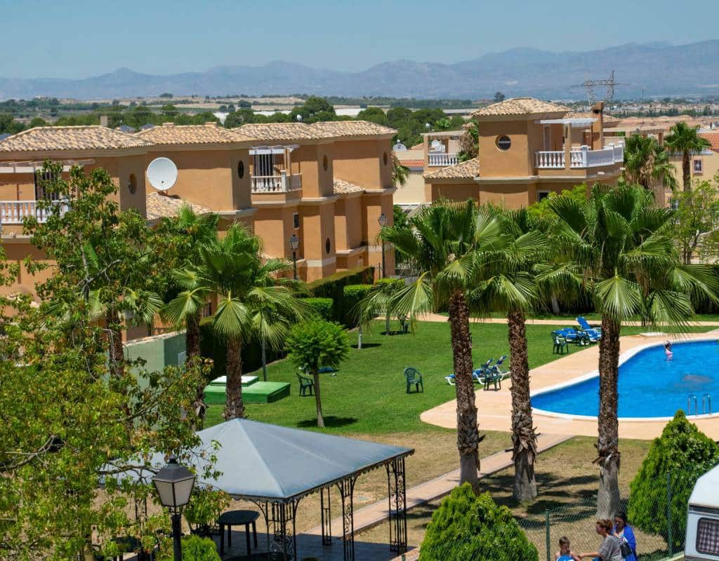 3 soveværelse Villa til salg i Lo Crispin med swimmingpool garage - € 220.000 (Ref: 9324371)