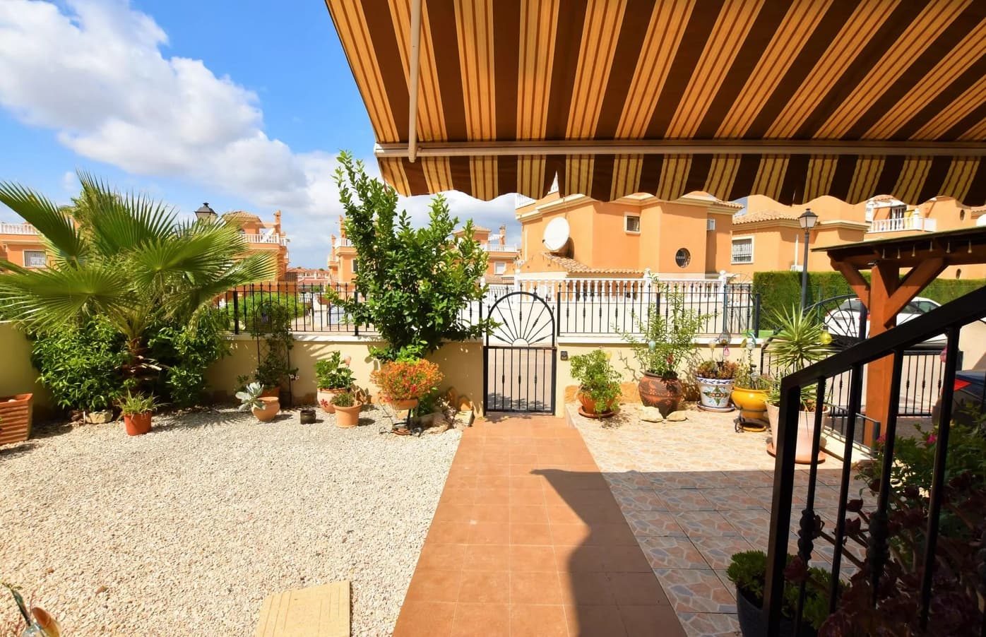 3 soveværelse Villa til salg i Lo Crispin med swimmingpool garage - € 220.000 (Ref: 9324371)