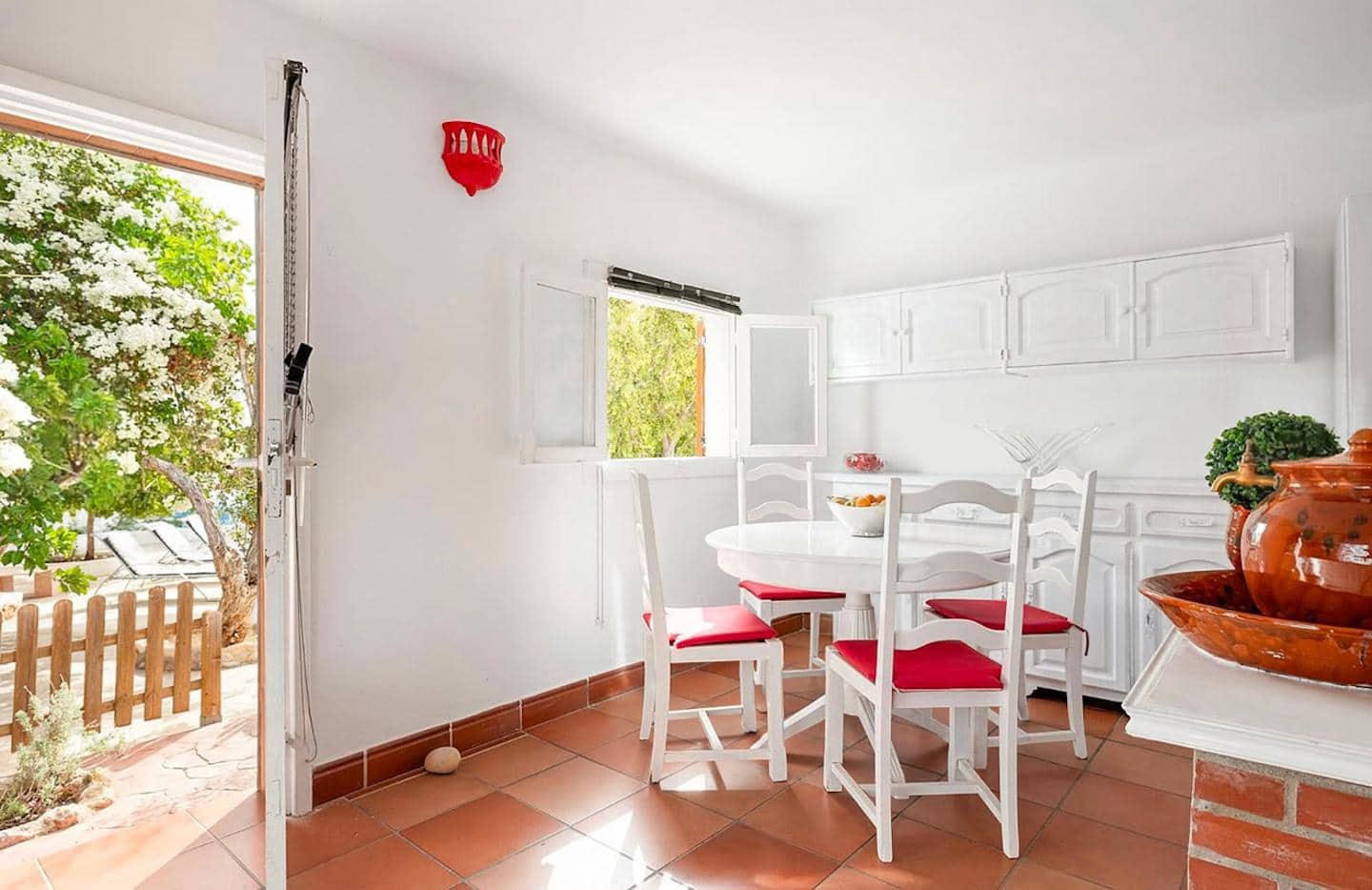 3 sovrum Villa till salu i Ibiza stad med pool garage - 750 000 € (Ref: 10104408)