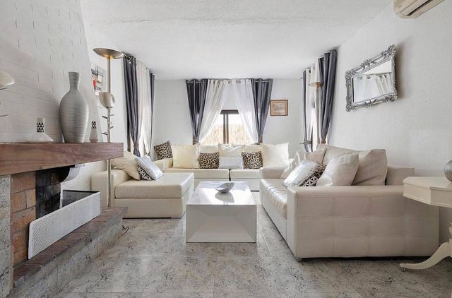 3 sovrum Villa till salu i Ibiza stad med pool garage - 750 000 € (Ref: 10104408)