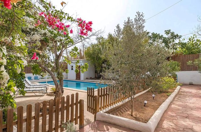 3 sovrum Villa till salu i Ibiza stad med pool garage - 750 000 € (Ref: 10104408)