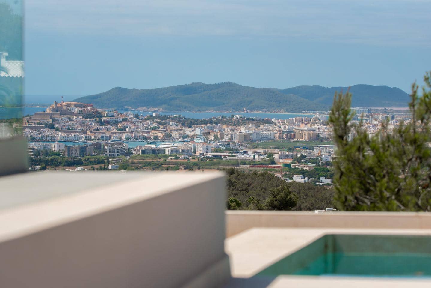 4 soveværelse Villa til salg i Ibiza by med swimmingpool garage - € 3.600.000 (Ref: 8374492)