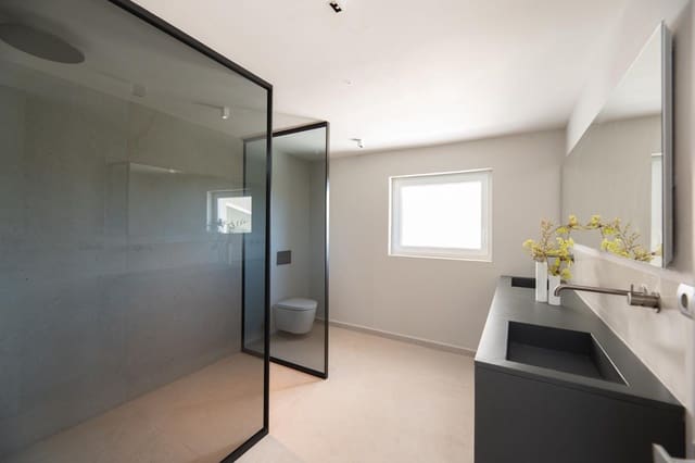 4 soveværelse Villa til salg i Ibiza by med swimmingpool garage - € 3.600.000 (Ref: 8374492)