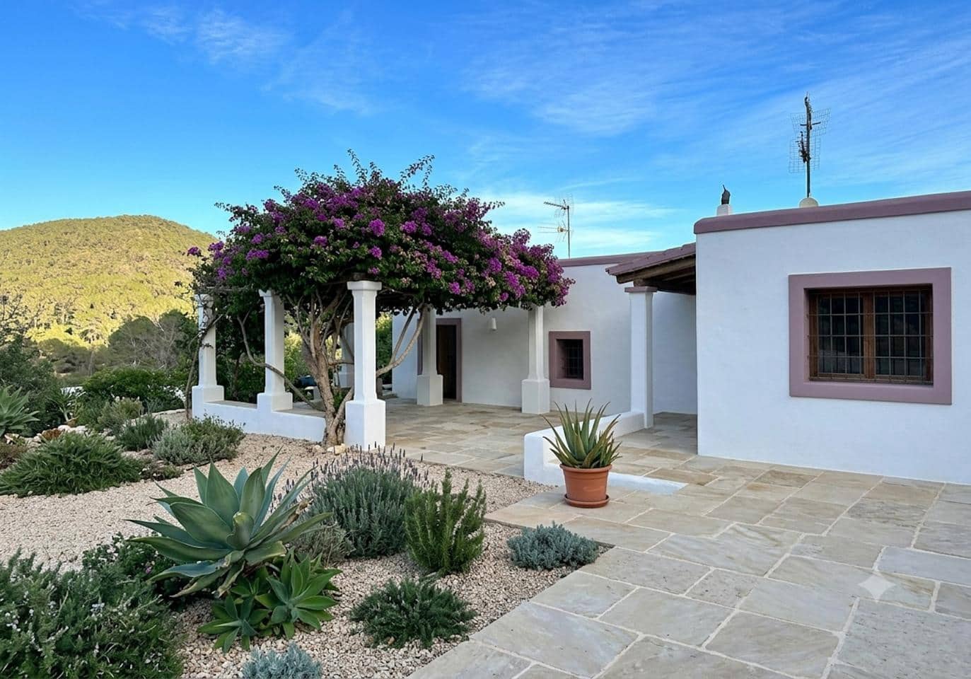 3 bedroom Finca/Country House for sale in San Jose / Sant Josep de Sa Talaia - € 650,000 (Ref: 8436105)