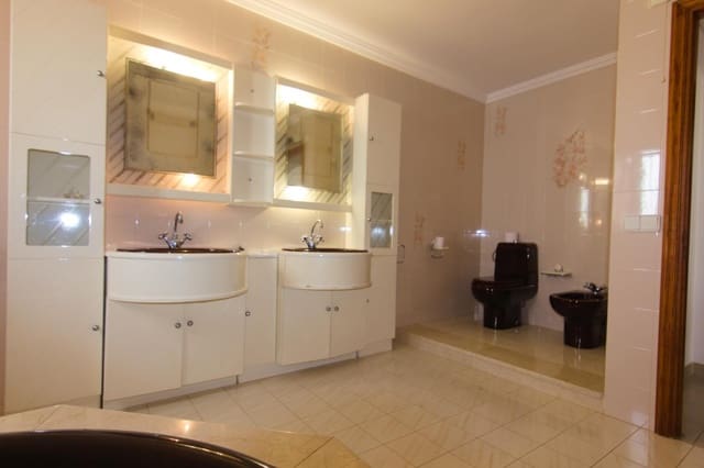 4 sovrum Villa till salu i Ibiza stad med pool - 1 425 000 € (Ref: 8499590)