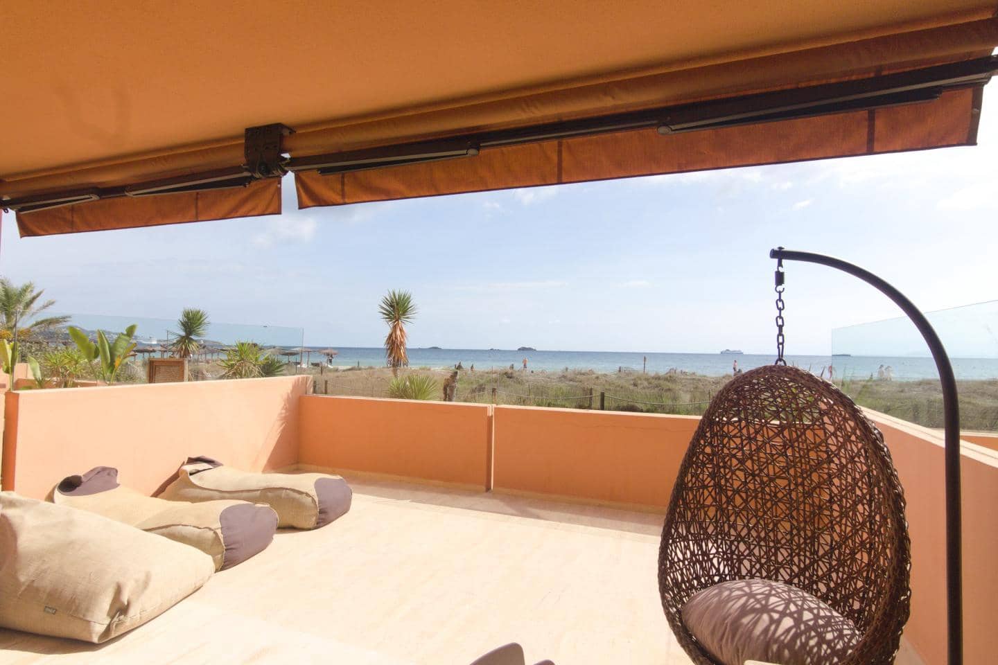 2 soveværelse Lejlighed til salg i San Jose / Sant Josep de Sa Talaia med swimmingpool - € 675.000 (Ref: 9271399)