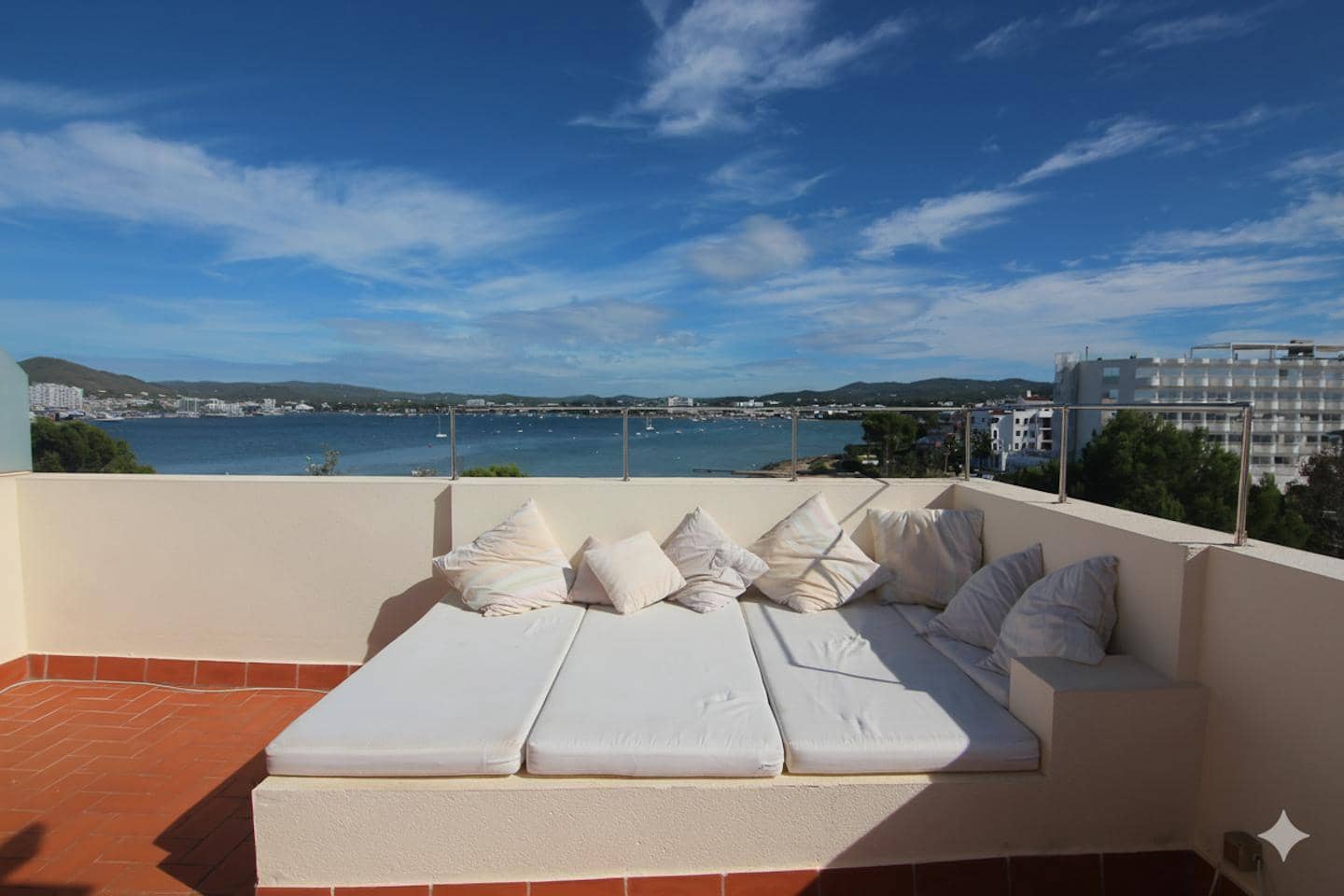 3 soverom Leilighet til salgs i San Jose / Sant Josep de Sa Talaia med svømmebasseng garasje - € 795 000 (Ref: 9331818)