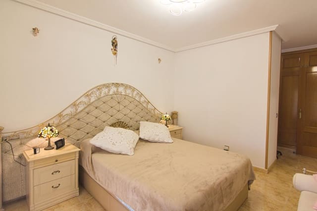 4 bedroom Flat for sale in Ibiza / Eivissa town with garage - € 1,050,000 (Ref: 9484972)