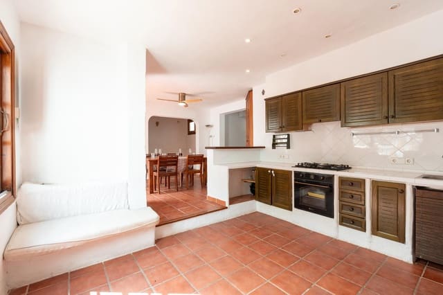 3 sypialnia Willa na sprzedaż w Santa Eulalia / Santa Eularia - 750 000 € (Ref: 9532602)