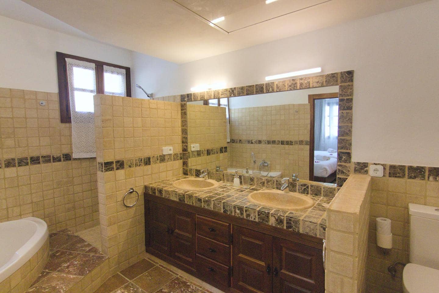 6 bedroom Villa for sale in Sant Agusti des Vedra with pool - € 5,300,000 (Ref: 9665119)