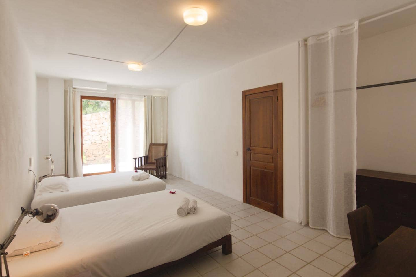 6 bedroom Villa for sale in Sant Agusti des Vedra with pool - € 5,300,000 (Ref: 9665119)