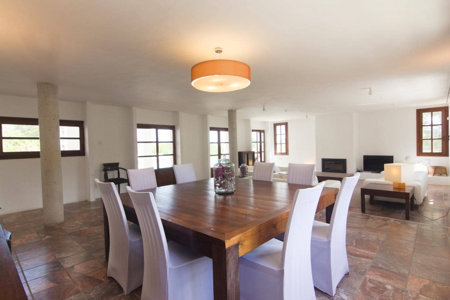 6 bedroom Villa for sale in Sant Agusti des Vedra with pool - € 5,300,000 (Ref: 9665119)