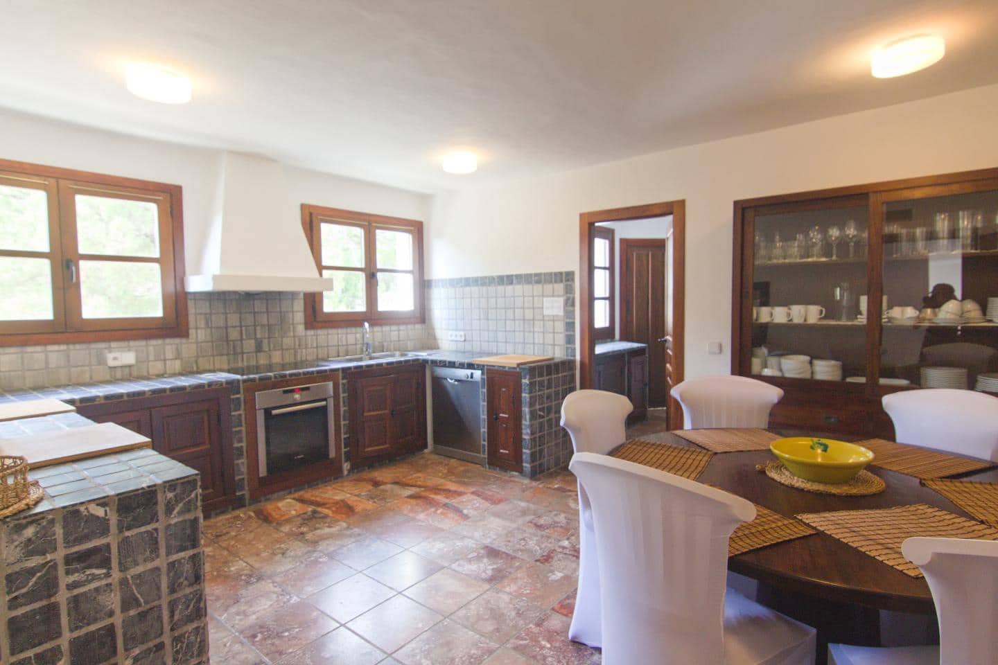6 bedroom Villa for sale in Sant Agusti des Vedra with pool - € 5,300,000 (Ref: 9665119)