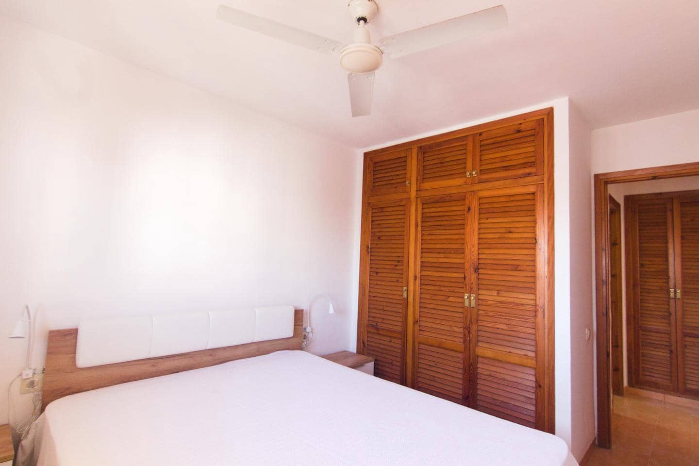 1 bedroom Flat for rent in Playa d'en Bossa - € 2,100 (Ref: 9737169)