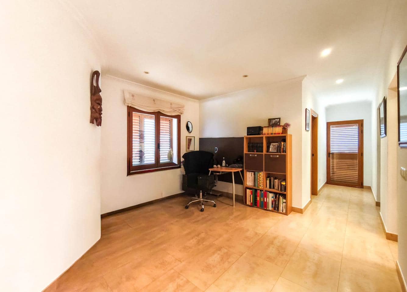 4 makuuhuone Huvila myytävänä paikassa Sant Antoni de Portmany mukana uima-altaan 
autotalli - 1 700 000 € (Ref: 9770936)