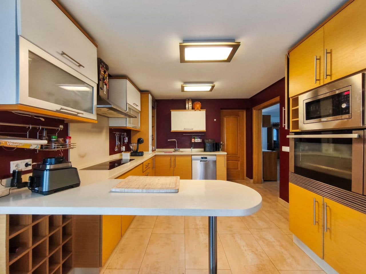 4 makuuhuone Huvila myytävänä paikassa Sant Antoni de Portmany mukana uima-altaan 
autotalli - 1 700 000 € (Ref: 9770936)