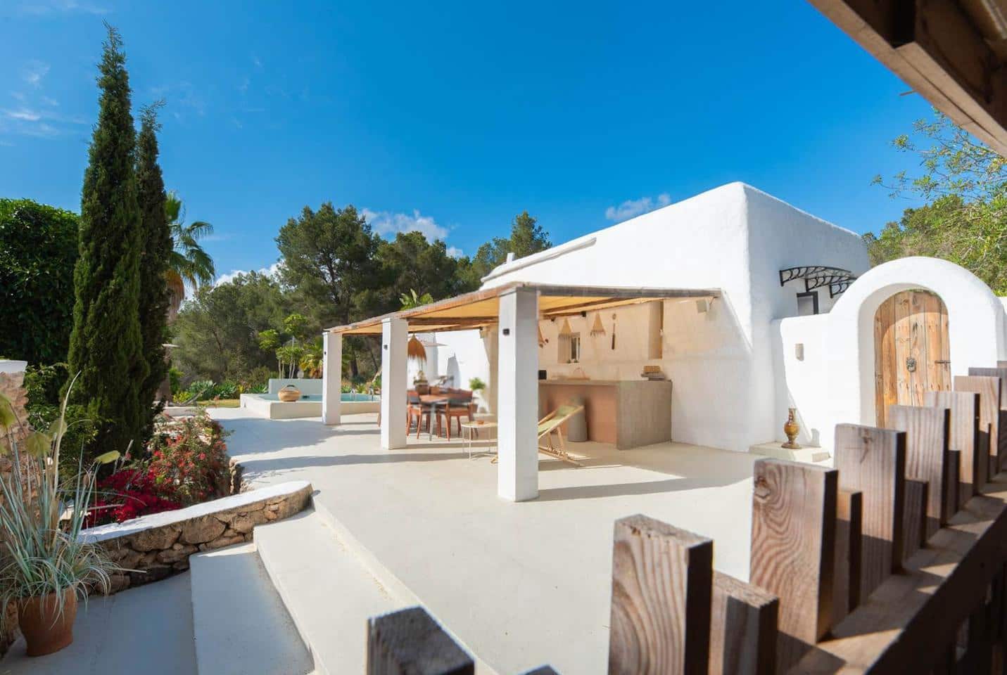 5 bedroom Finca/Country House for sale in Sant Antoni de Portmany with pool - € 2,600,000 (Ref: 9844050)