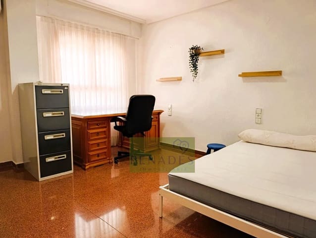 4 sypialnia Apartament do wynajęcia w Ontinyent - 295 € (Ref: 10004143)