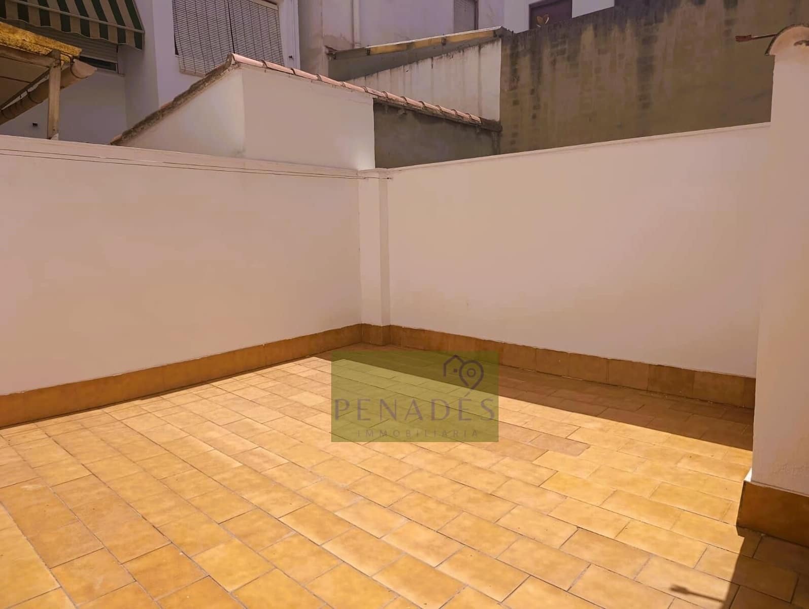 4 sypialnia Apartament do wynajęcia w Ontinyent - 295 € (Ref: 10004143)