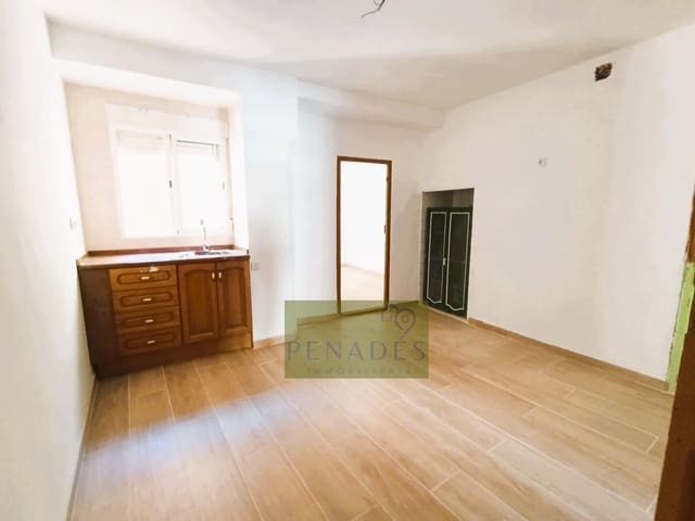 5 soverom Hus til salgs i Ontinyent - € 110 000 (Ref: 10094563)
