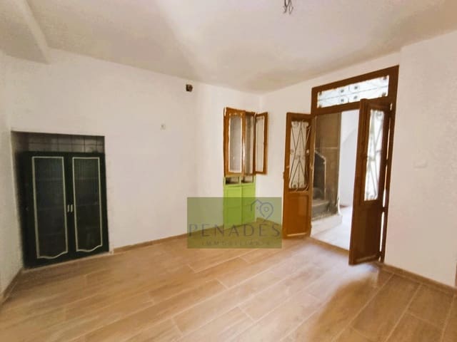 5 soverom Hus til salgs i Ontinyent - € 110 000 (Ref: 10094563)