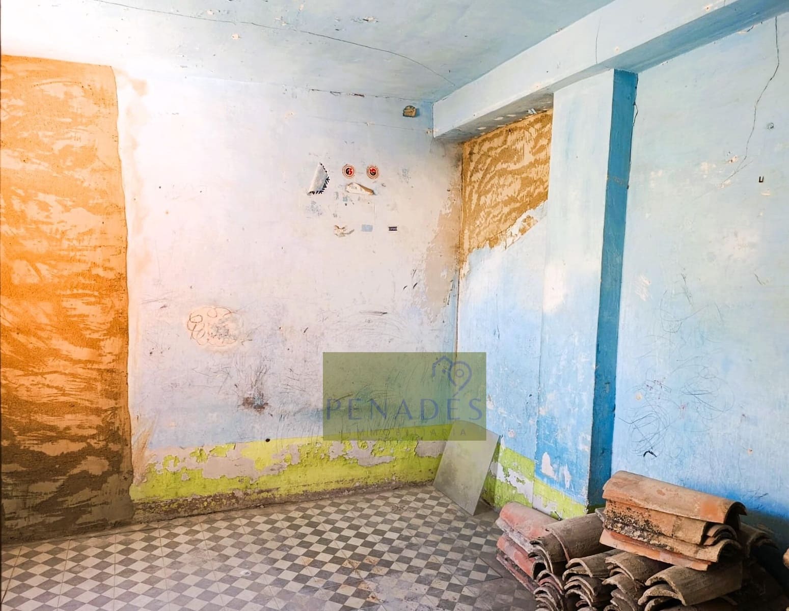 5 soverom Hus til salgs i Ontinyent - € 110 000 (Ref: 10094563)