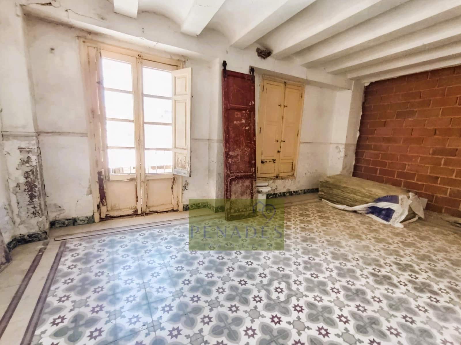 5 soverom Hus til salgs i Ontinyent - € 110 000 (Ref: 10094563)