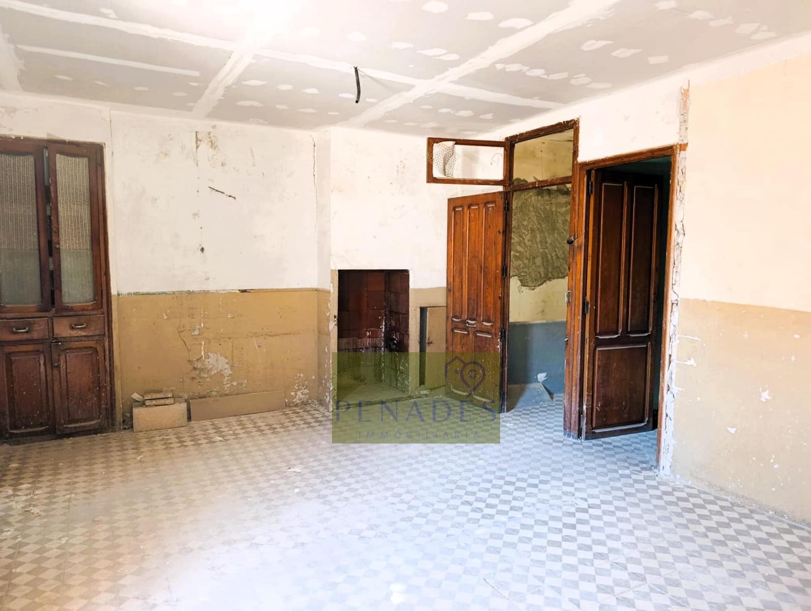 5 soverom Hus til salgs i Ontinyent - € 110 000 (Ref: 10094563)