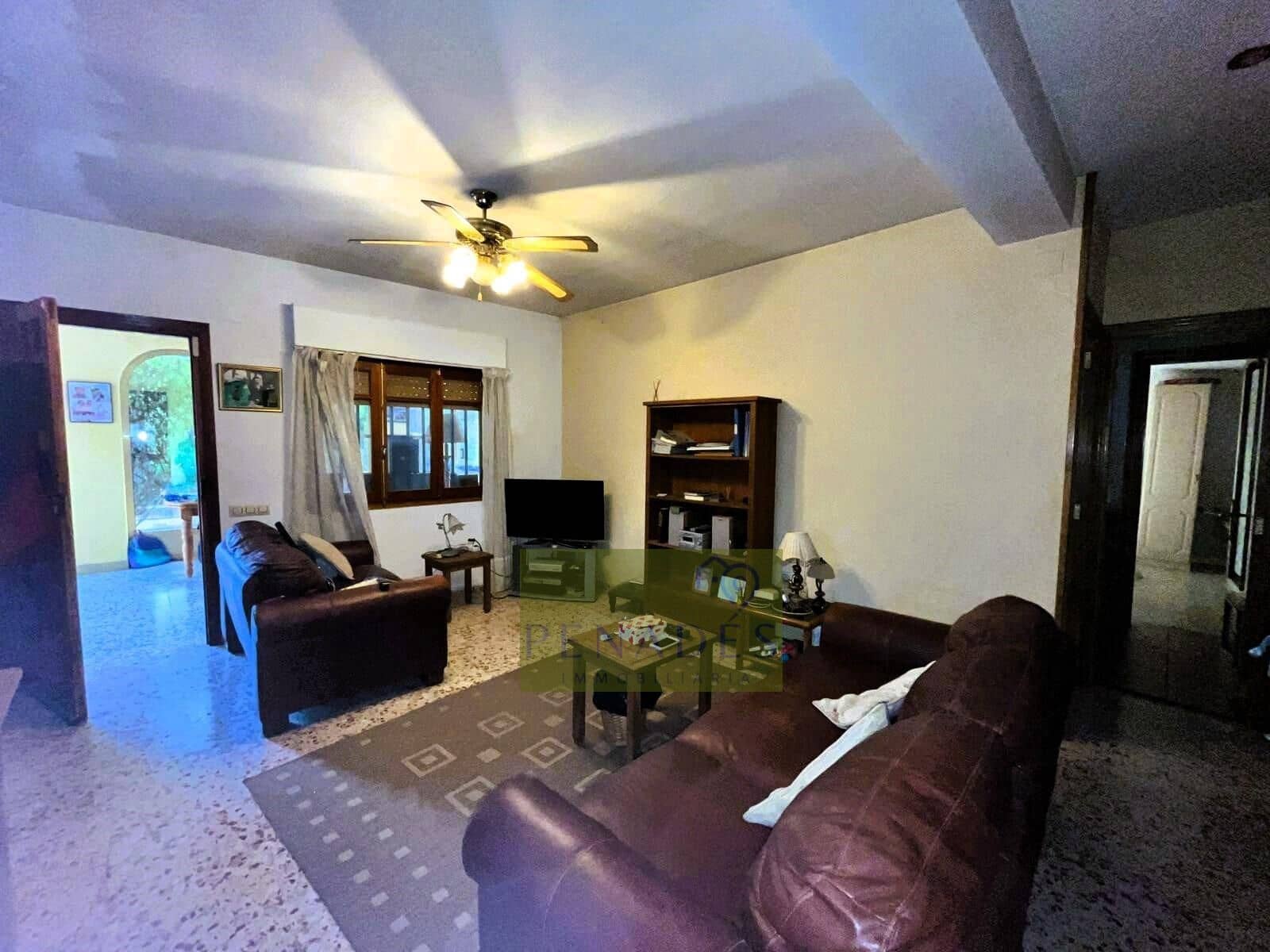 3 bedroom Villa for sale in Ontinyent with pool - € 210,000 (Ref: 10166864)