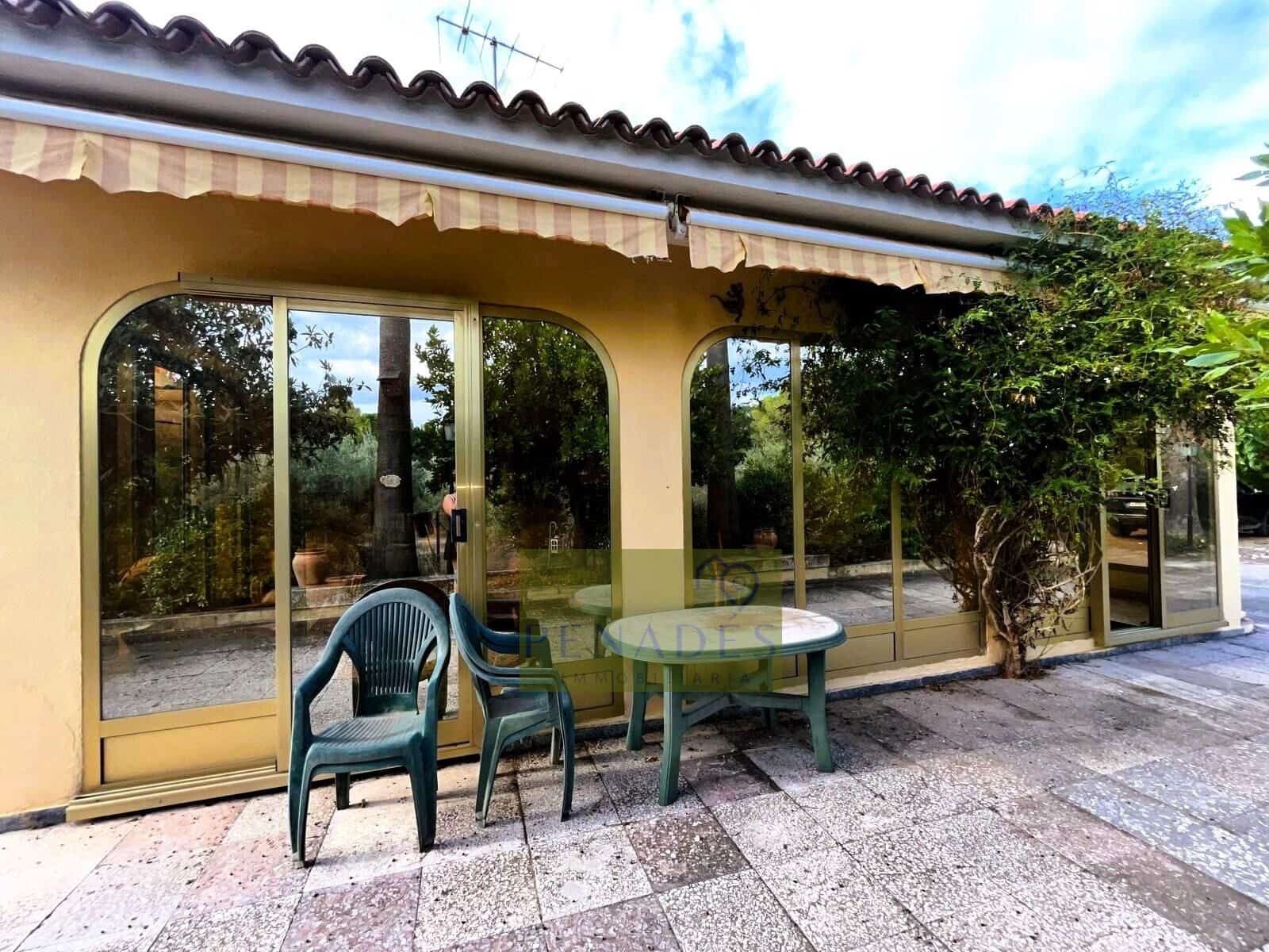 3 bedroom Villa for sale in Ontinyent with pool - € 210,000 (Ref: 10166864)