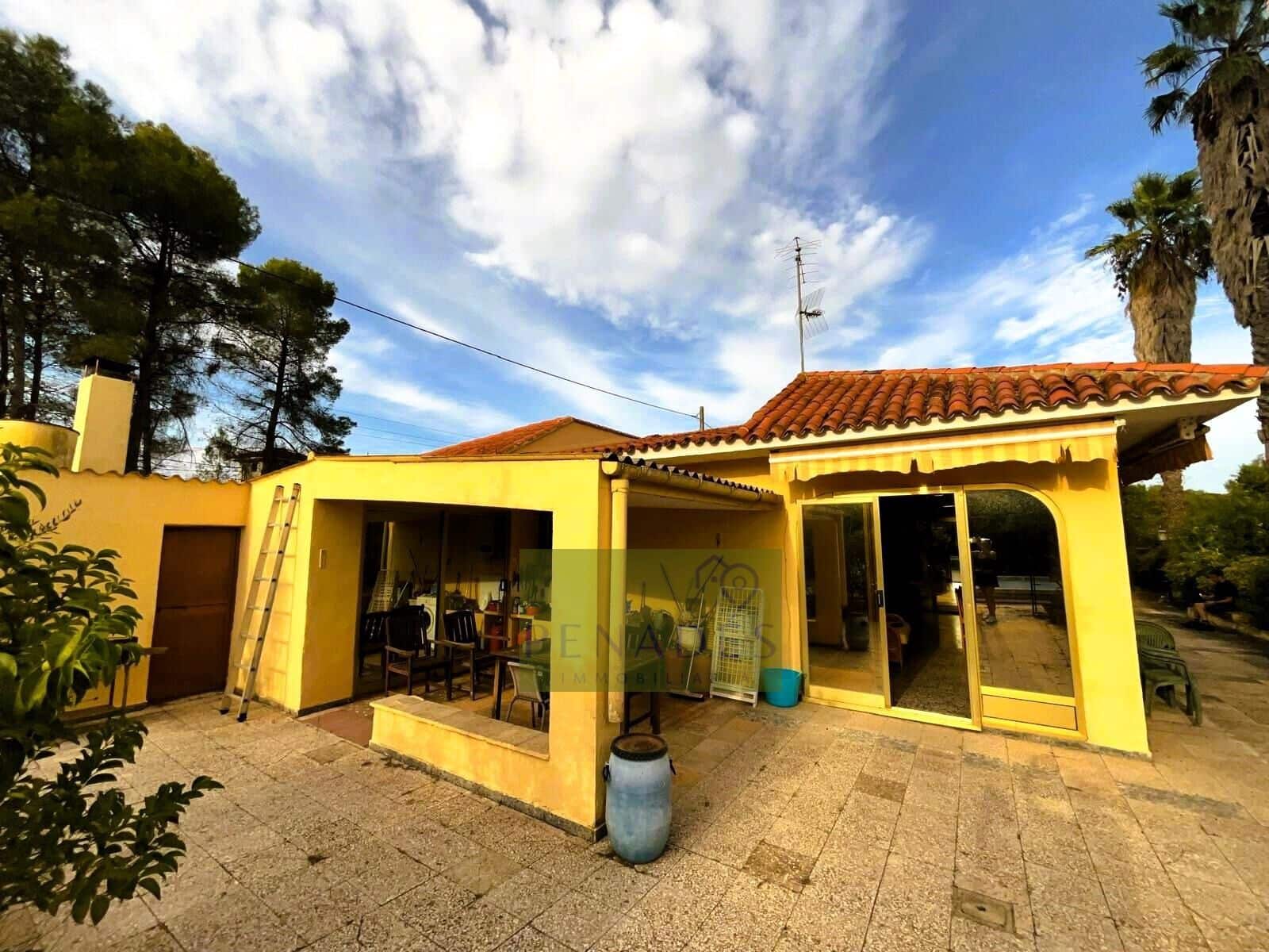 3 bedroom Villa for sale in Ontinyent with pool - € 210,000 (Ref: 10166864)