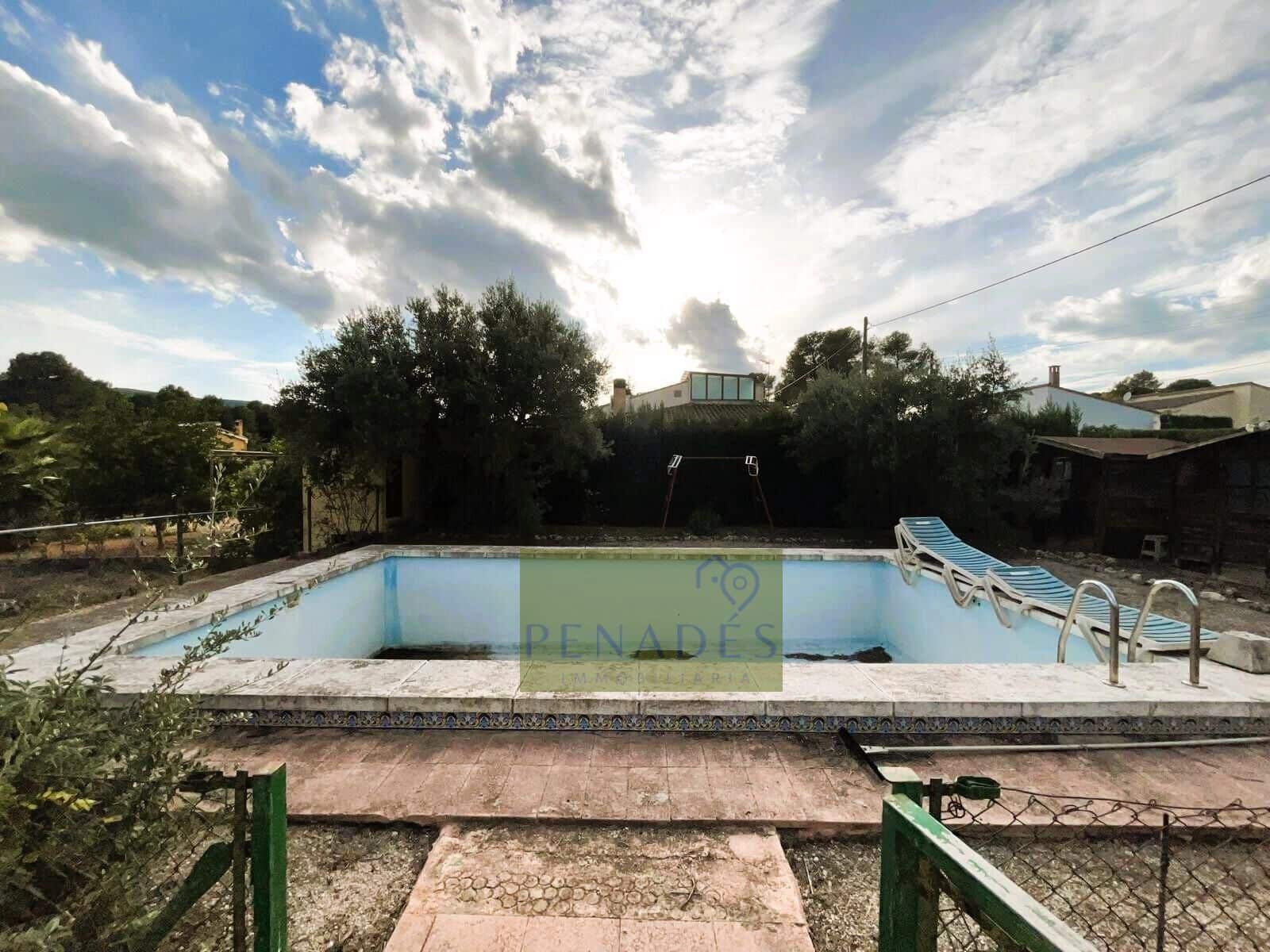 3 bedroom Villa for sale in Ontinyent with pool - € 210,000 (Ref: 10166864)