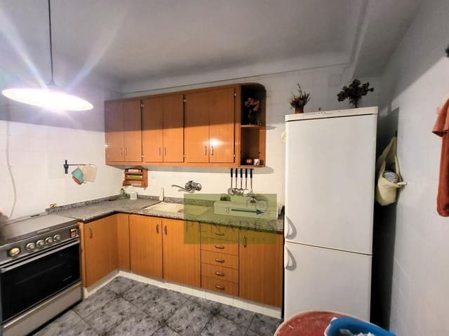 4 slaapkamer Huis te koop in La Font de la Figuera - € 50.000 (Ref: 10180552)