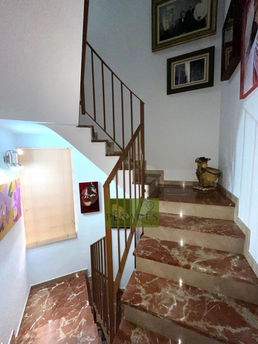 4 soveværelse Rækkehus til salg i Ontinyent med garage - € 300.000 (Ref: 2109581)