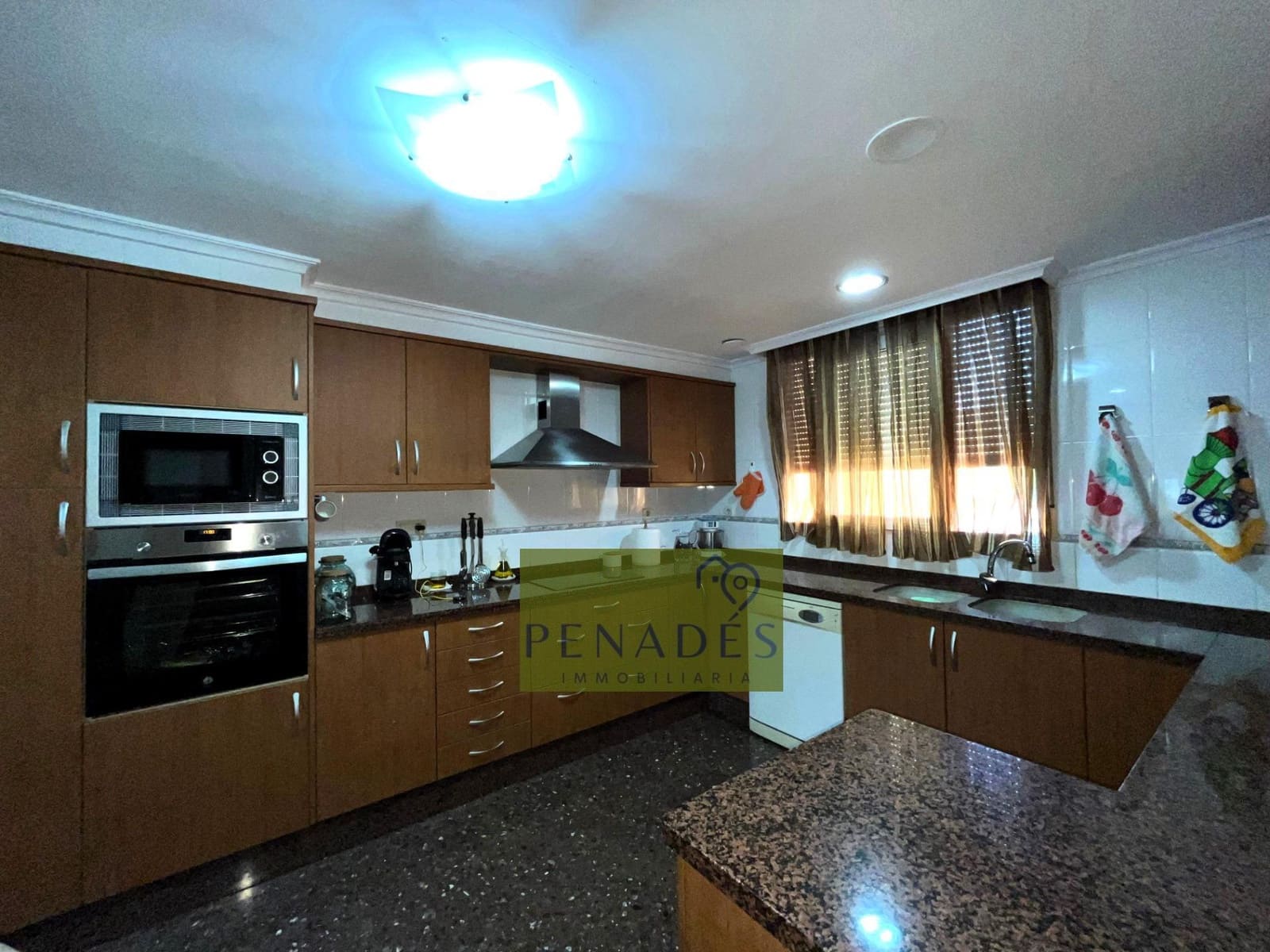 4 soveværelse Rækkehus til salg i Ontinyent med garage - € 300.000 (Ref: 2109581)