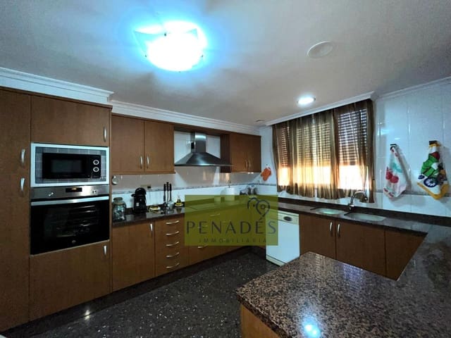 4 sovrum Radhus till salu i Ontinyent med garage - 300 000 € (Ref: 2109581)