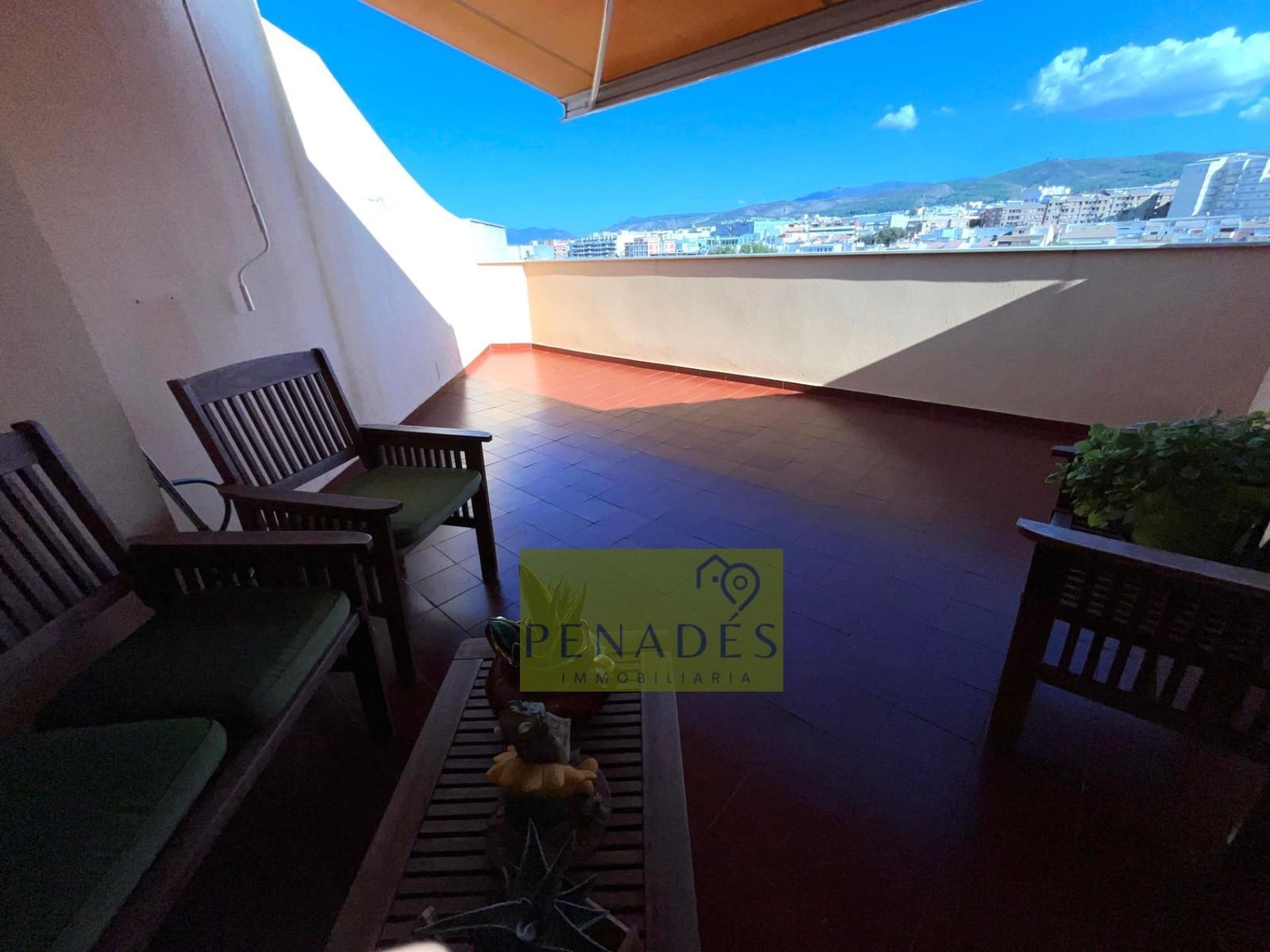 4 soveværelse Rækkehus til salg i Ontinyent med garage - € 300.000 (Ref: 2109581)