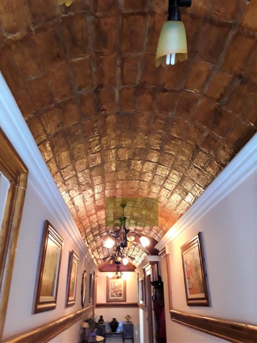 Chalet de 7 habitaciones en Ontinyent en venta con piscina - 600.000 € (Ref: 5609047)