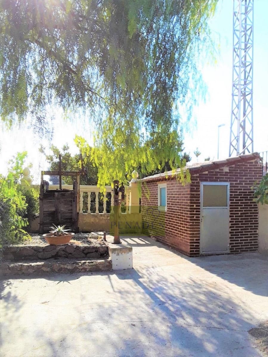 Chalet de 7 habitaciones en Ontinyent en venta con piscina - 600.000 € (Ref: 5609047)