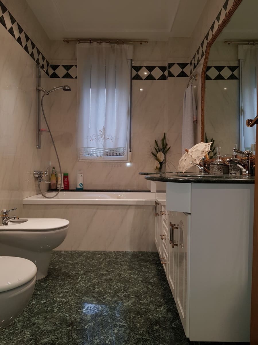 5 soveværelse Rækkehus til salg i Albaida med garage - € 550.000 (Ref: 6198513)