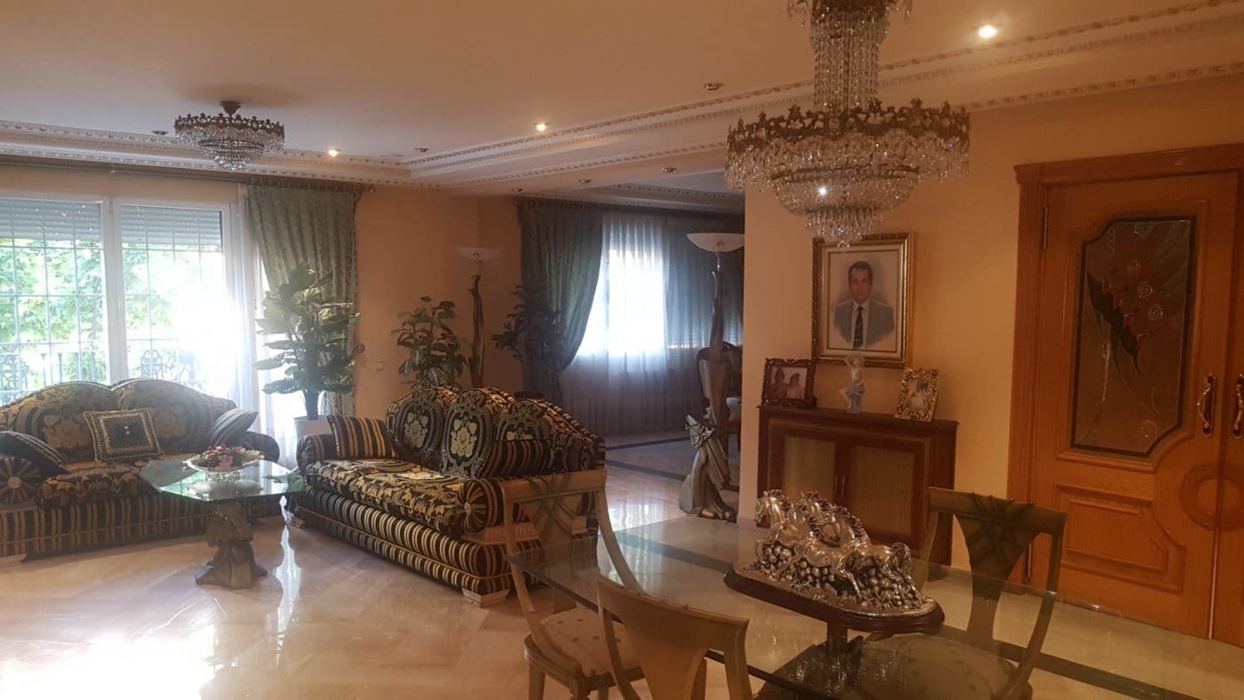 5 soveværelse Rækkehus til salg i Albaida med garage - € 550.000 (Ref: 6198513)